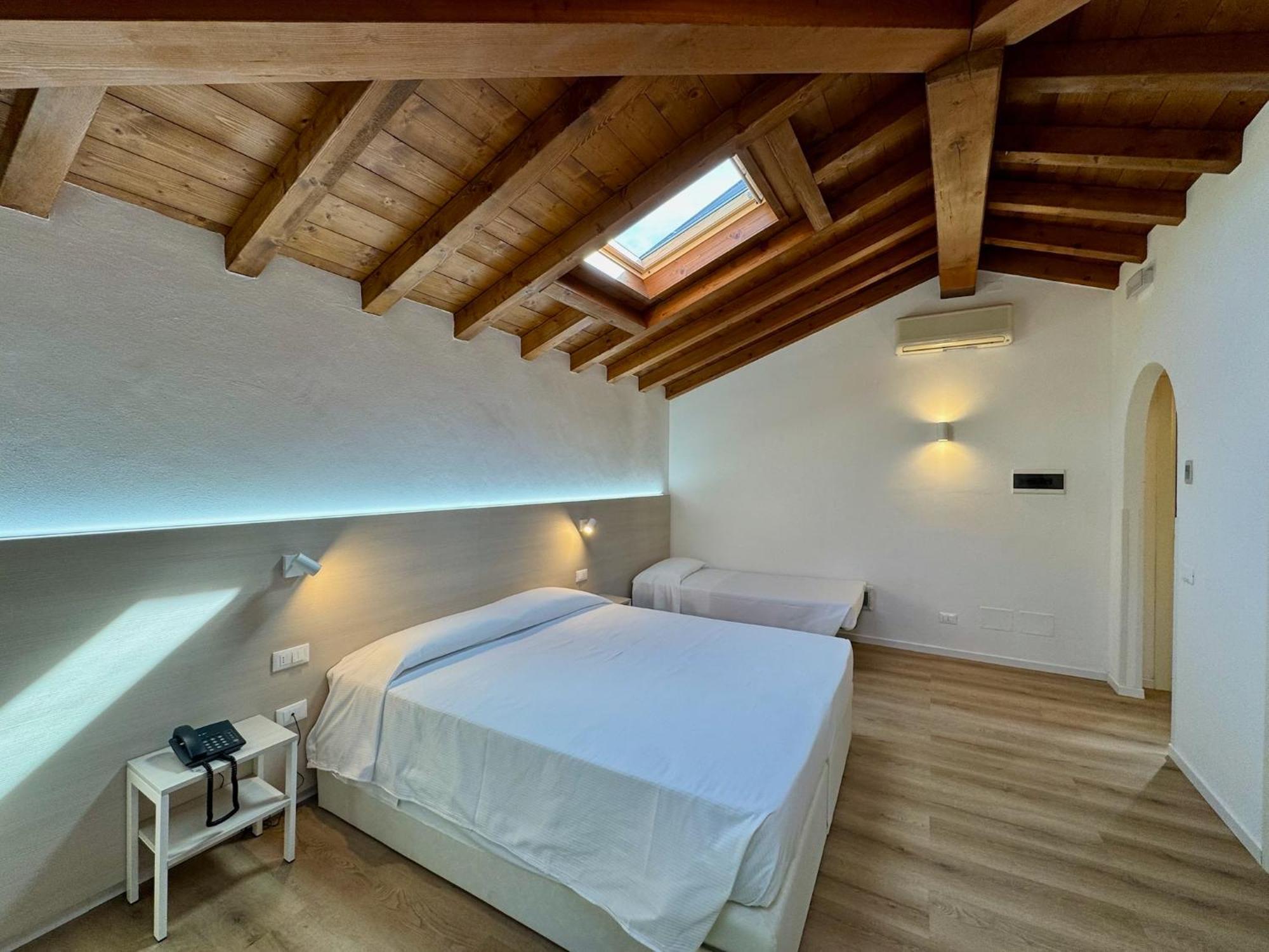 Corte Impero Hotel & Restaurant アッフィ エクステリア 写真