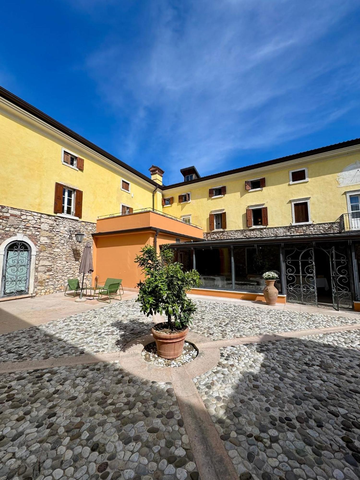 Corte Impero Hotel & Restaurant アッフィ エクステリア 写真