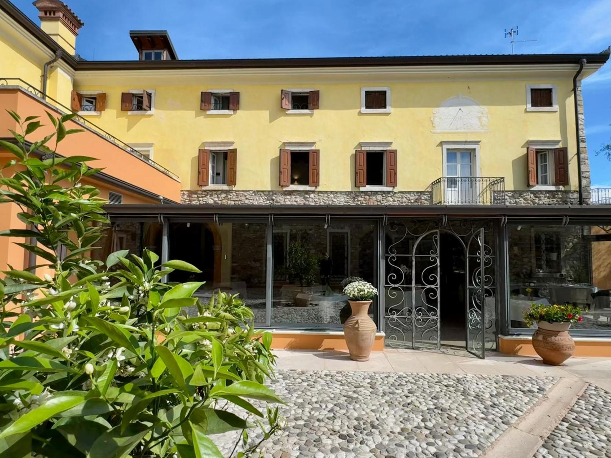 Corte Impero Hotel & Restaurant アッフィ エクステリア 写真