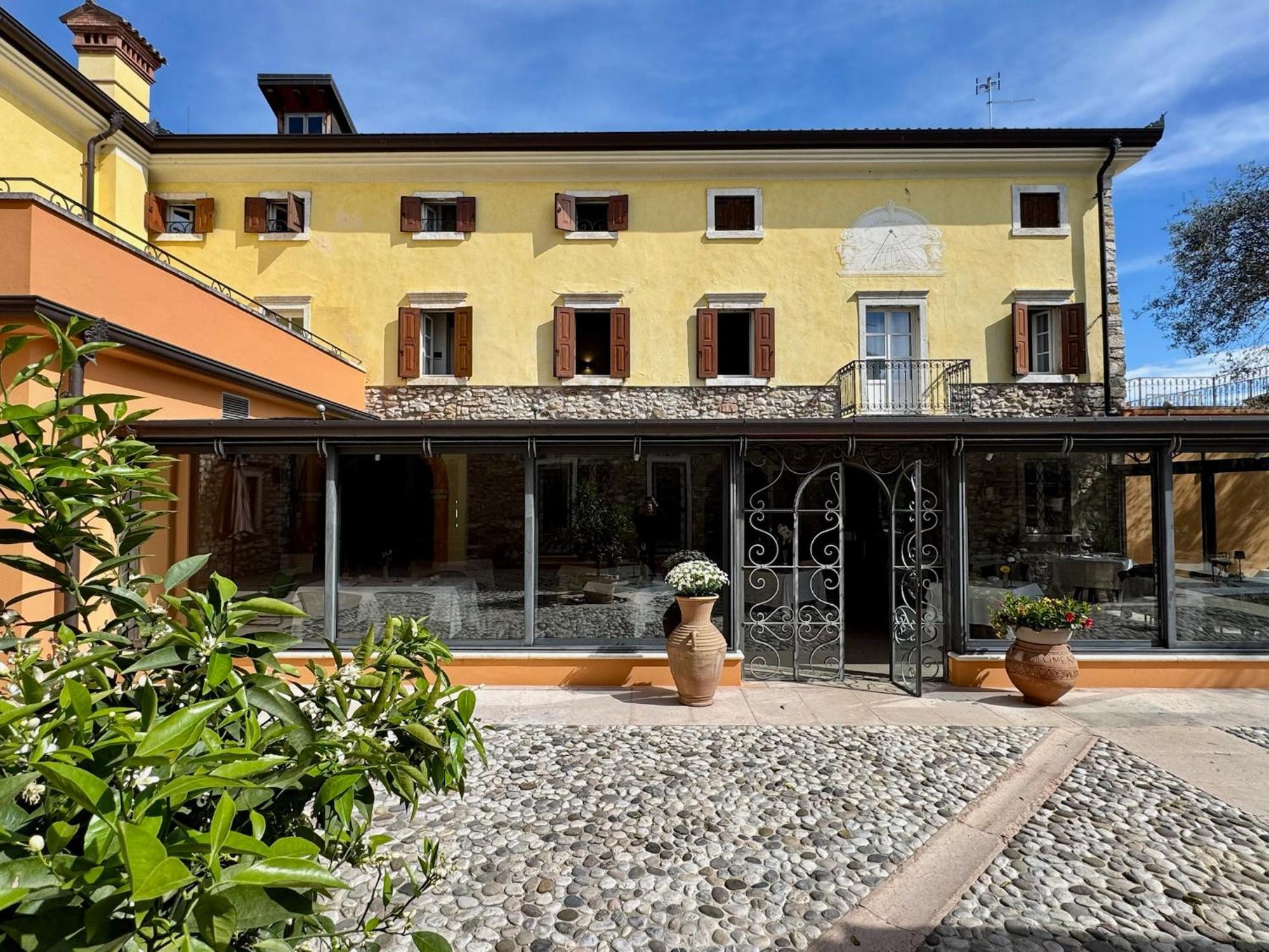 Corte Impero Hotel & Restaurant アッフィ エクステリア 写真