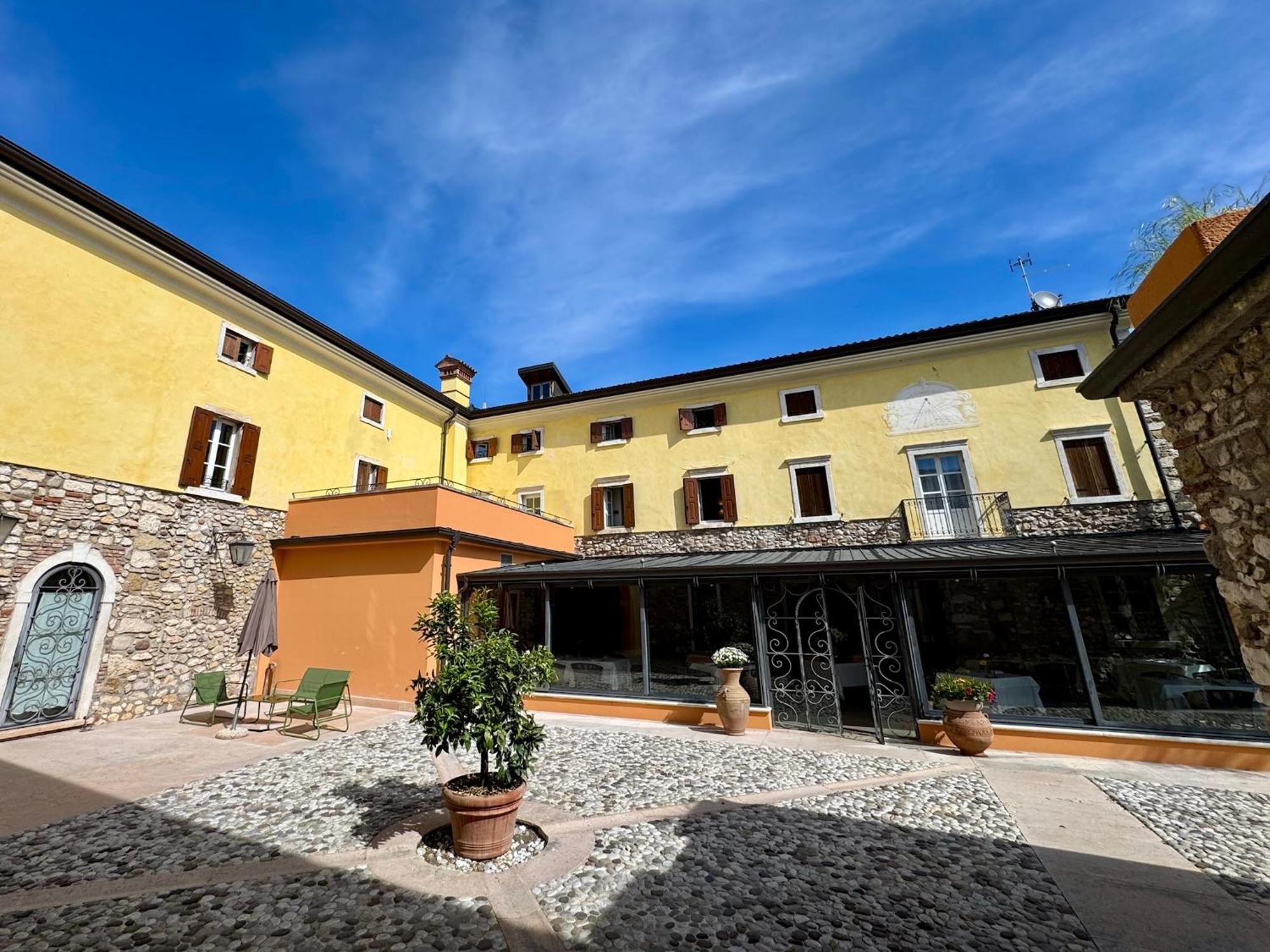 Corte Impero Hotel & Restaurant アッフィ エクステリア 写真
